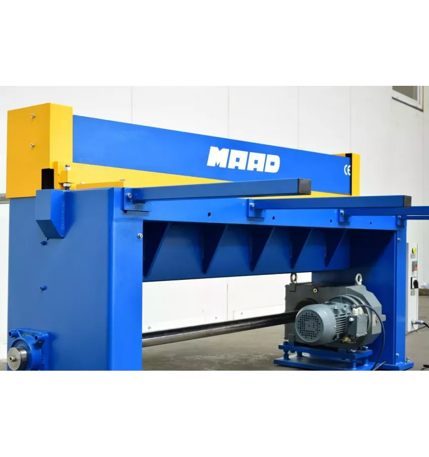 Maad - gilotyna mechaniczna NGM - 2500/1,5